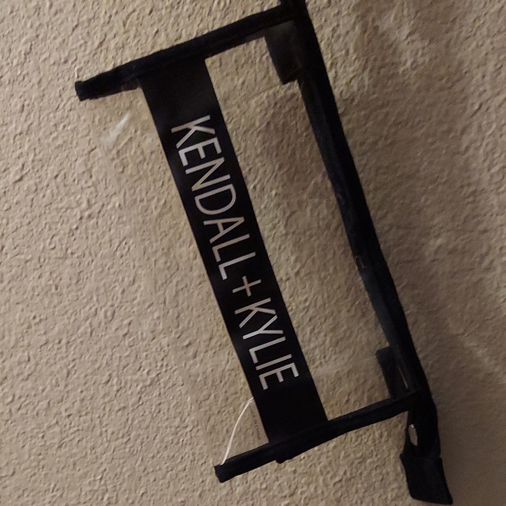 Kendall & Kylie Black Organizer